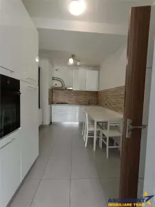 2 camere, decomandat, 70mp, mobilat și utilat, loc parcare, Tractorul, Brasov - Brasov
