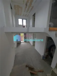Casa cu 8450 mp teren in Solca - foto 5