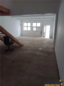 Spațiu pentru depozit/ birou de închiriat în Târgu Mureș, zona Sala Polivalentă - foto 2