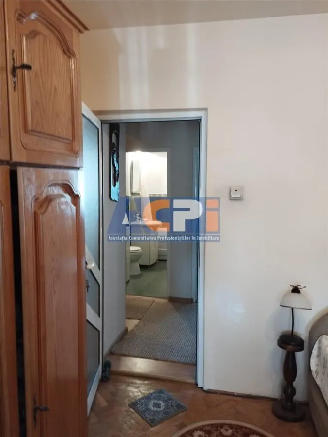 3  camere decomandate centru - foto 6