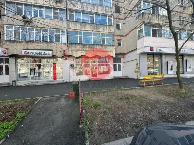 Spatiu comercial E3 Tulcea, vitrina mare, vad excelent - Tulcea