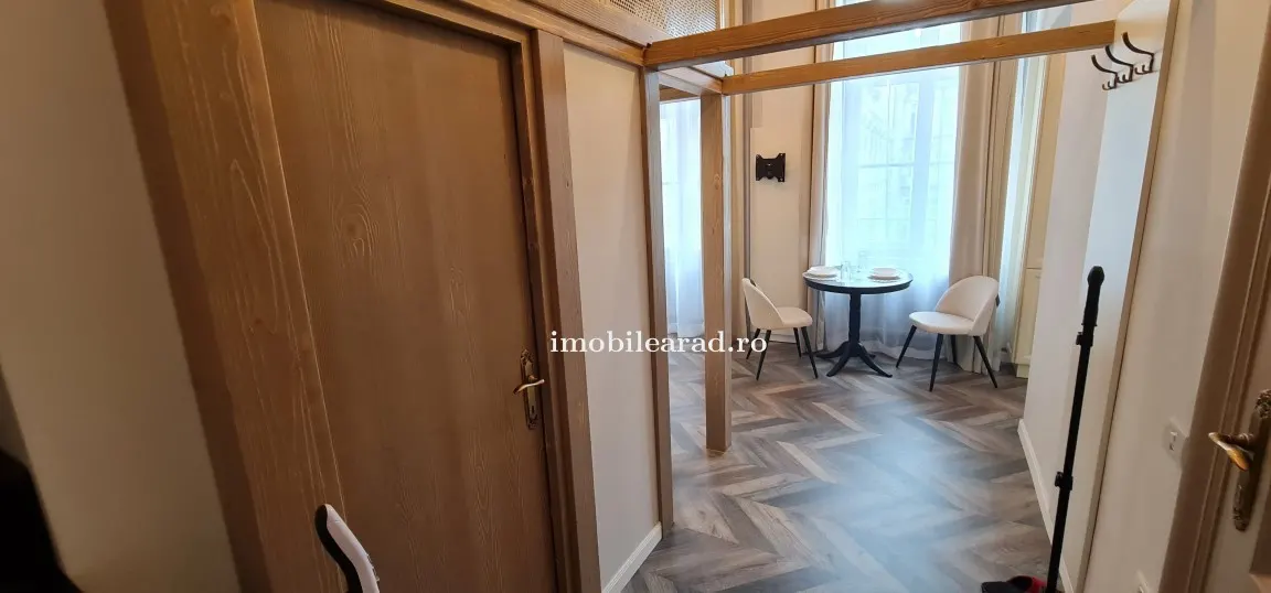 Apartament in stil unic, langa Primaria Arad, amenajat cu designer, mobilat/dotat, la cheie - foto 14