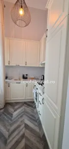 Apartament in stil unic, langa Primaria Arad, amenajat cu designer, mobilat/dotat, la cheie - foto 4