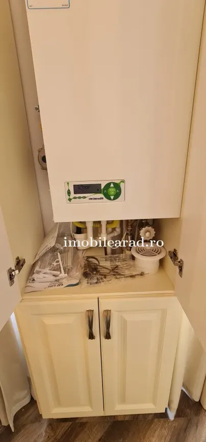 Apartament in stil unic, langa Primaria Arad, amenajat cu designer, mobilat/dotat, la cheie - foto 6