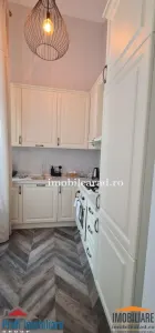 Ap. exclusivist, et.1, km 0 Arad, amenajat cu designer in stil unic - foto 8