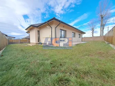 De vanzare casa plan parter, 4 camere, 2 bai, teren 400 mp, Vorovesti, 900 m de rond autobuz - foto 20