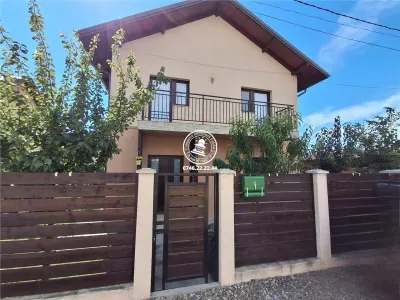 Vila  de vanzare  Valea Lupului, - Iasi