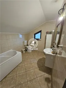 Vilă Individuala 5 camere în Aroneanu, Iași – 160 mp Utili, Teren 786 mp & Anexă Locuibilă - foto 9