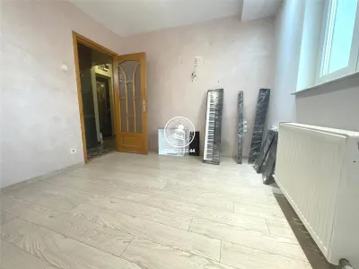 Apartament 2 camere  de vanzare  Centru, - foto 2