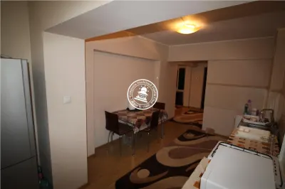 Apartament 3 camere  de inchiriat  Centru, - foto 8