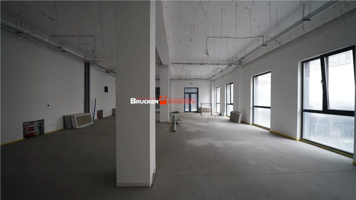 Spatiu comercial de inchiriat – 150 mp – zona Barnutiu / Decebal, Oradea - foto 7