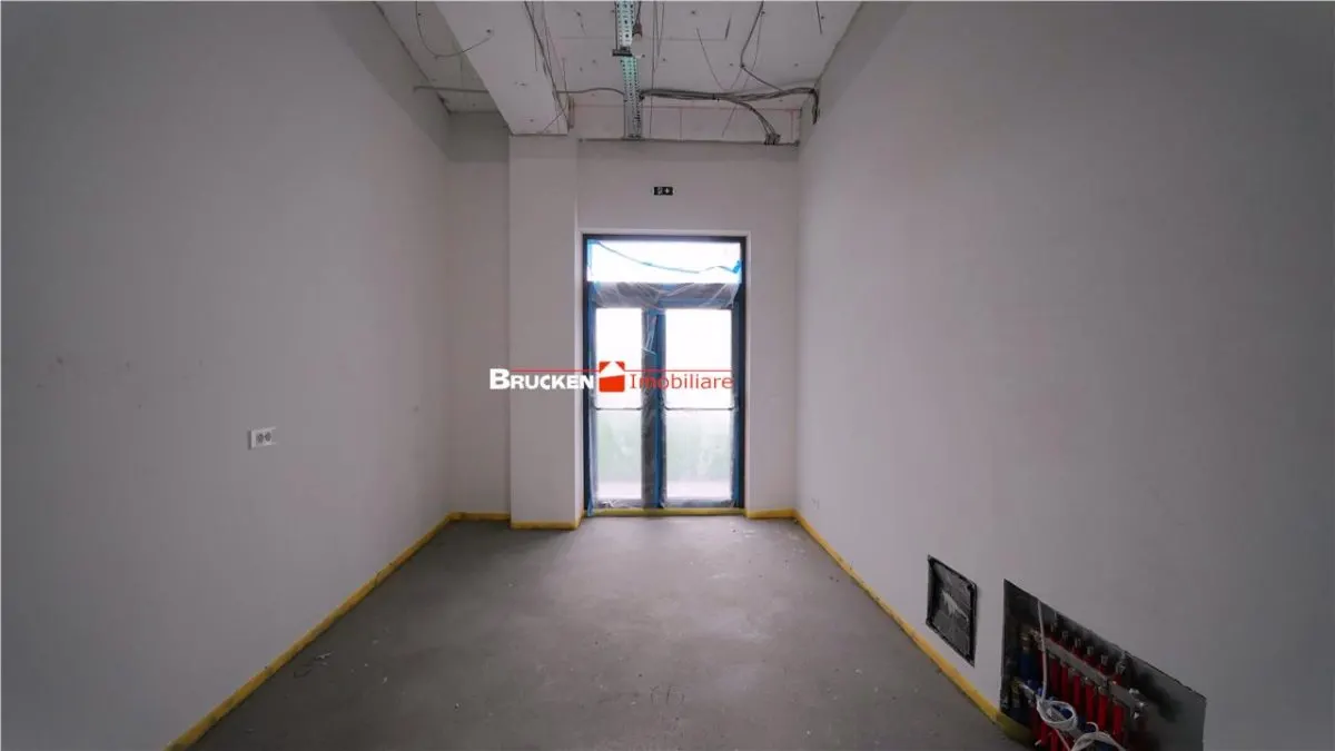 Spatiu comercial de inchiriat – 150 mp – zona Barnutiu / Decebal, Oradea - foto 9