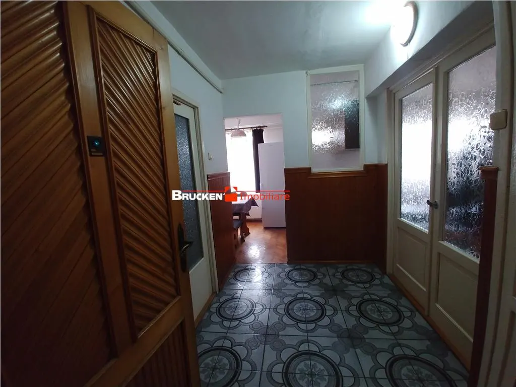 De inchiriat apartament cu o camera - foto 1