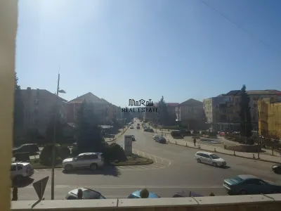 Spatiu pentru birouri km 0 Brad - foto 3