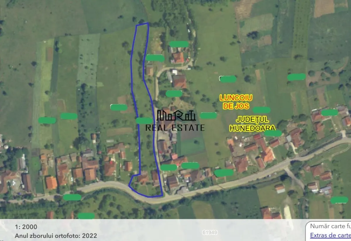 Gospodarie cu teren generos si constructii solide intr-o zona linistita - foto 20