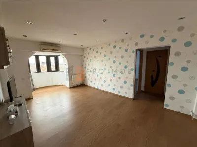 Apartament 4 camere cf 1 decomandat zona Obor - Buzau