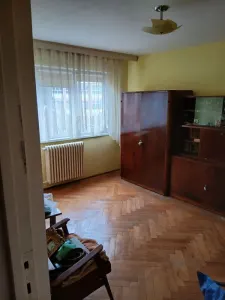 Garsoniera  decomandata zona Astra - Brasov