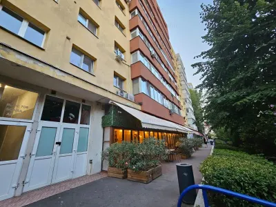 Vanzare apartament 3 camere superb | Calea Vacaresti | metrou Timpuri Noi | bloc 1986 reabilitat | stradal | 2 bai | renovat | amenajat | - foto 9