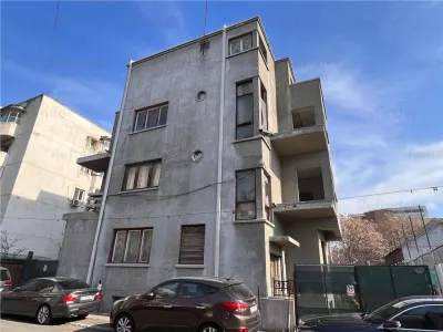 Vanzare imobil CONSOLIDAT pretabil Clinica / Spatii cazare / Birouri / Apartamente | Piata Alba Iulia Matei Basarab | - Bucuresti