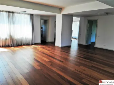 PENTHOUSE SUPERB INTR-O ZONA EXCLUSIVISTA ! - Bucuresti
