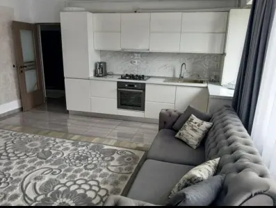 Apartament cu 3 camere Tractorul - foto 3