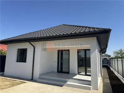 Case noi in zona Maracineni | COMISION 0 - Potoceni