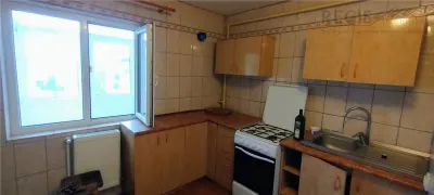 Apartament decomandat 3 camere zona Unirii ACR - Buzau