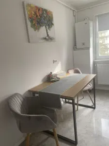 Garsoniera etaj intermediar, bloc de apartamente Astra - foto 5