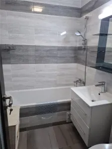 vanzare apartament 2 camere | Timpuri Noi  | langa metrou | etaj 2/5 | lift | renovat complet | mobilat si utilat | - foto 11