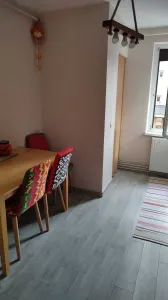 Apartament 2 camere decomandat etajul 1 Craiter - foto 4
