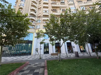 Vanzare apartament 3 camere | Rond Piata Alba Iulia | etaj 5/9 | amenajat designer | vedere panoramica Casa Poporului , Bdul Unirii | - foto 14