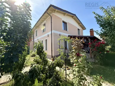 Vila tip Duplex, Curte proprie, Sanpetru Brasov - Sanpetru