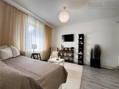 Apartament Cochet Ultracentral Curte 140MP Predeal - foto 2