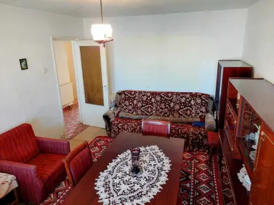 Apartament 3 camere decomandat Tractorul - foto 3