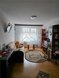 Vanzare apartament 3 camere zona Crangasi, bloc 1980 - foto 3