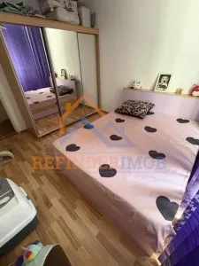 Apartament 3 camere zona Margeanului - Bucuresti
