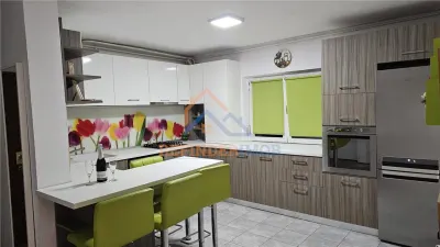 Apartament 4 camere de vanzare Parc Sebastian - foto 2