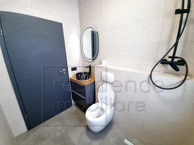 View! Duplex 5 camere, Europa, zona OMV+14 parcari - foto 4