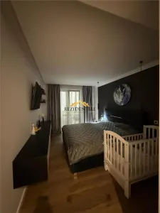 SUPER APARTAMENT CU 3 CAMERE - foto 4