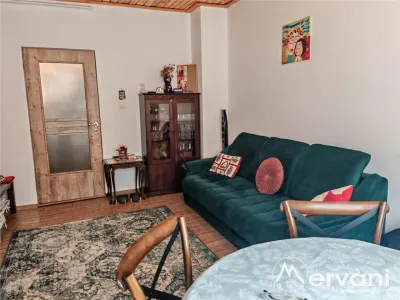 Apartament cu 4 camere de vanzare in Busteni - foto 3