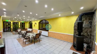 Oportunitate ! Pensiune 7 camere, 4 apartamente, 760mp utili la E60 - foto 7
