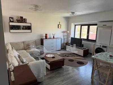 Apartament 3 camere, 70 mp, 2 băi, Etaj 3, Renovat complet, Păcurari - Iasi
