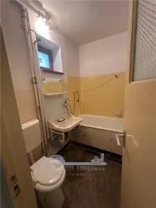 CENTRU BLOC GULIVER 3 CAMERE  LIBER ETAJ INTERMEDIAR - foto 5