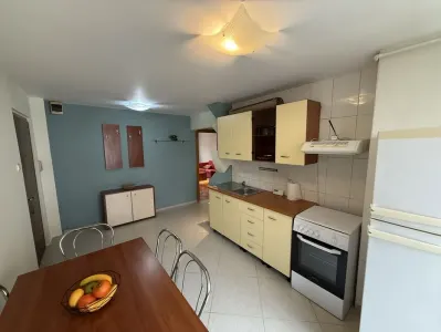 Apartament 2 camere Grivitei(aula universitatii),decomandat,mobilat,120000 Euro - foto 3
