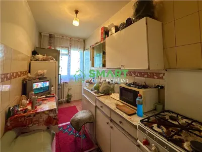 Apartament 2 camere , decomandat. Zona Aurel Vlaicu, Arad - foto 3