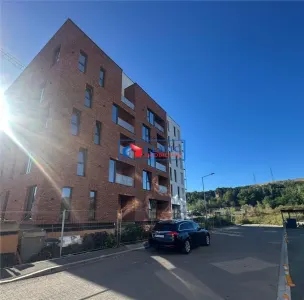 Vanzare apartament 2 camere finisat, bloc nou Floresti zona Stadionului - Floresti
