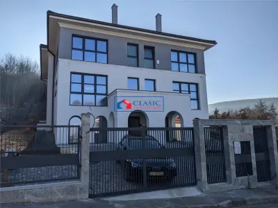 Vanzare parte duplex zona linistita, aproape de padure, finisat complet, zona Campului - Cluj-Napoca