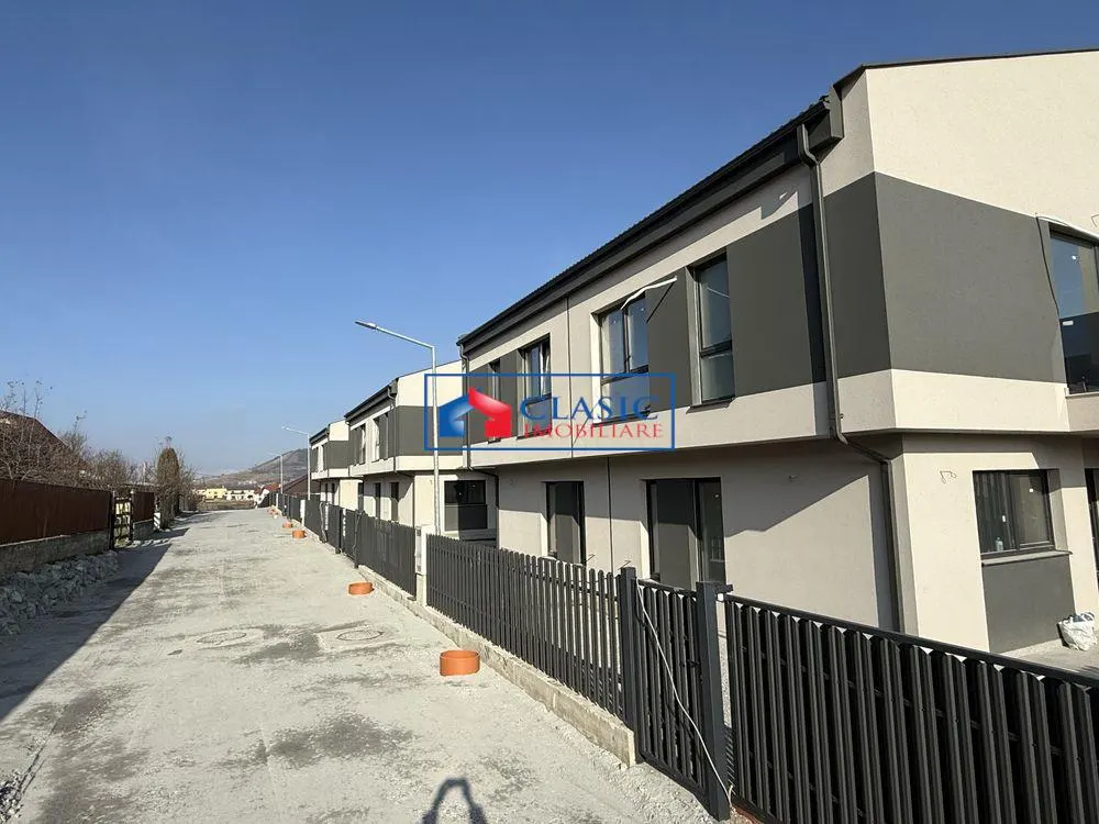 Vanzare casa alipita, constructie deosebita Chinteni, aproximativ 8 km de Auchan Iris, Cluj-Napoca - foto 1