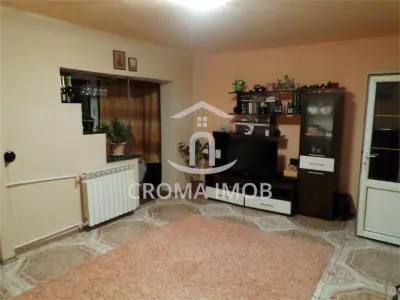 Vanzare apartament spatios 3 camere mobilat Ploiesti str Marasesti - Ploiesti