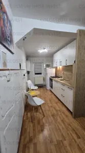 Apartament 2 camere, decomandat - zona Tractorul - foto 3